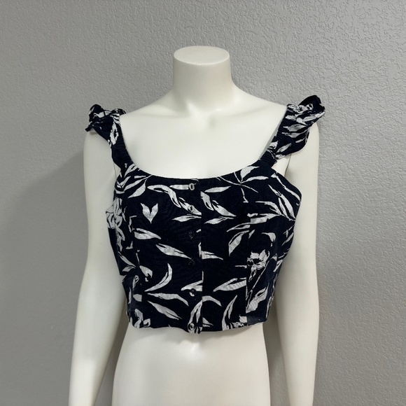 J.O.A. Tops - J.O.A. of Los Angeles Floral Crop Top